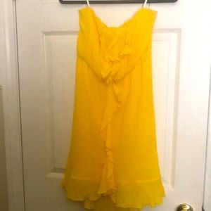 Strapless yellow dress